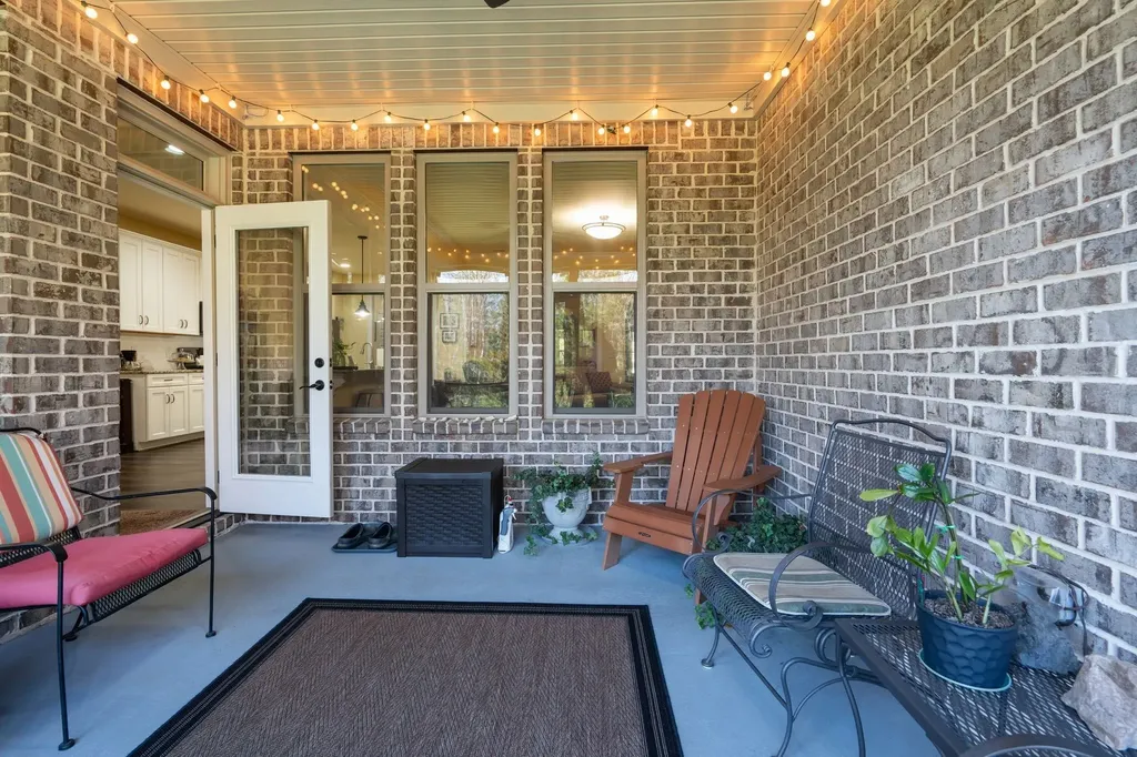 2279 Seven Points Circle Hermitage TN 37076
