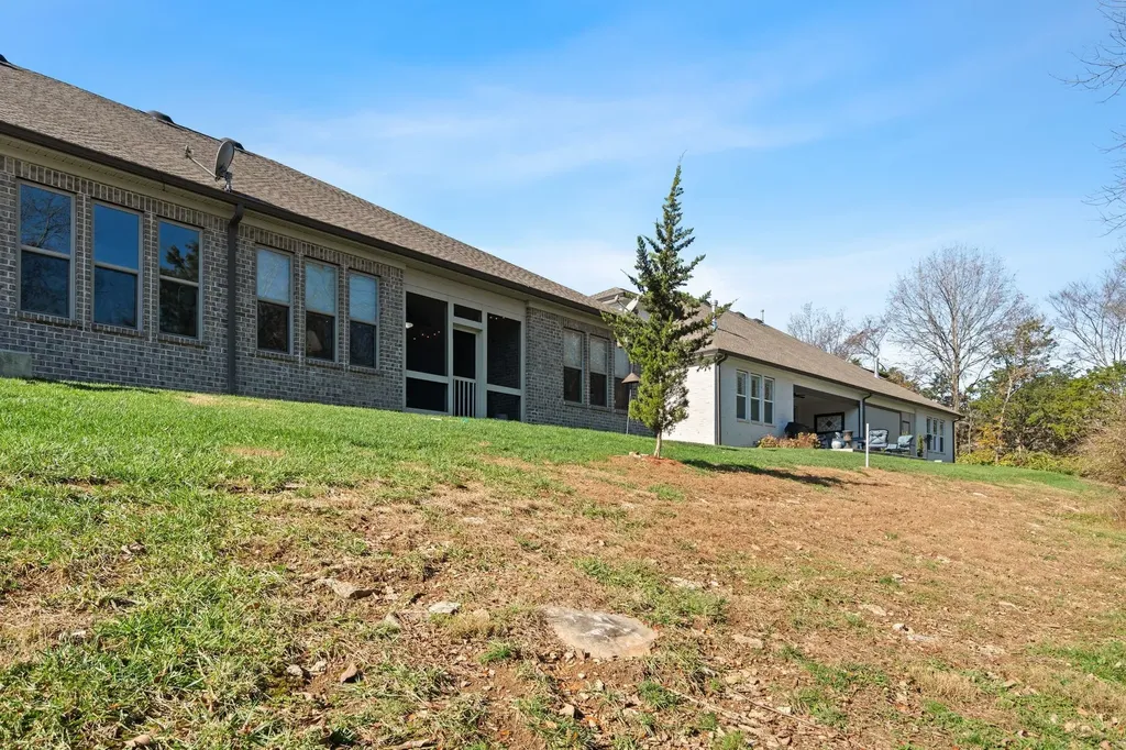 2279 Seven Points Circle Hermitage TN 37076