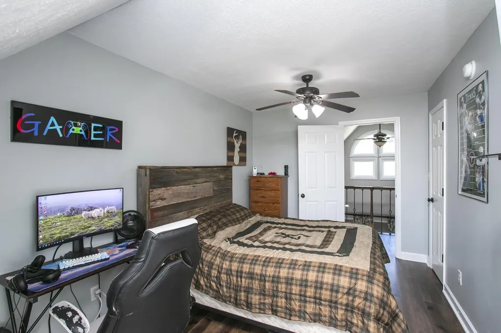 1043 Shelton Road Charlotte TN 37036