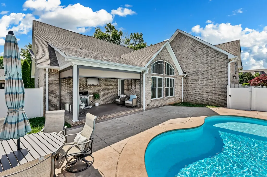 464 Pond Apple Road Clarksville TN 37043