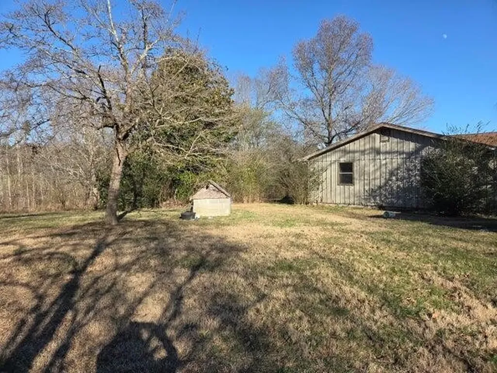 311 County Road 730 Riceville TN 37370