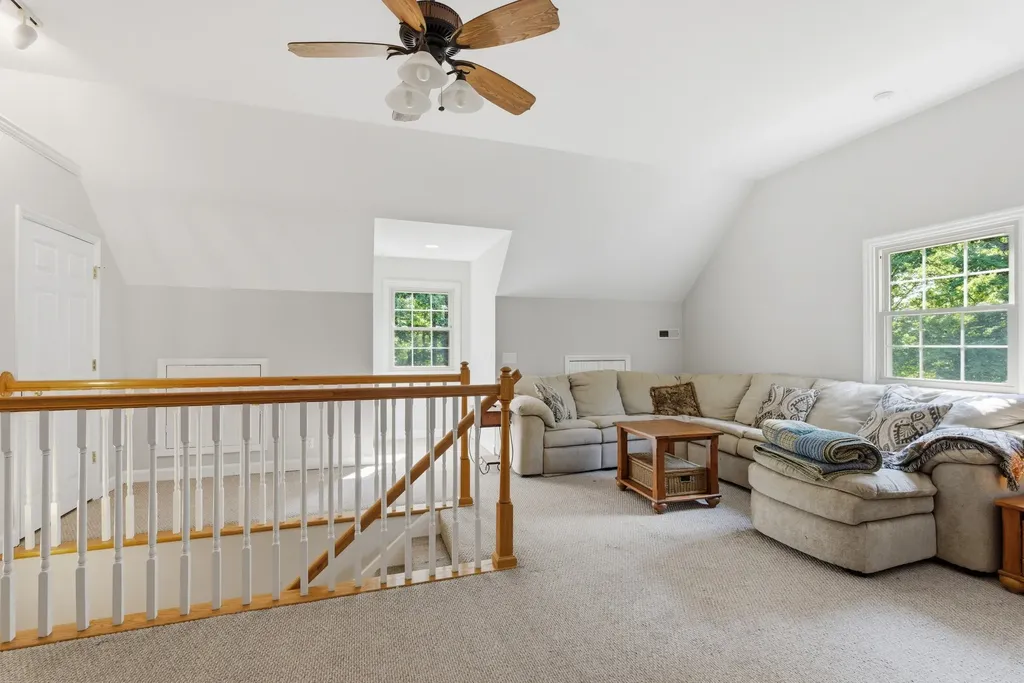 957 Ford Road White Bluff TN 37187