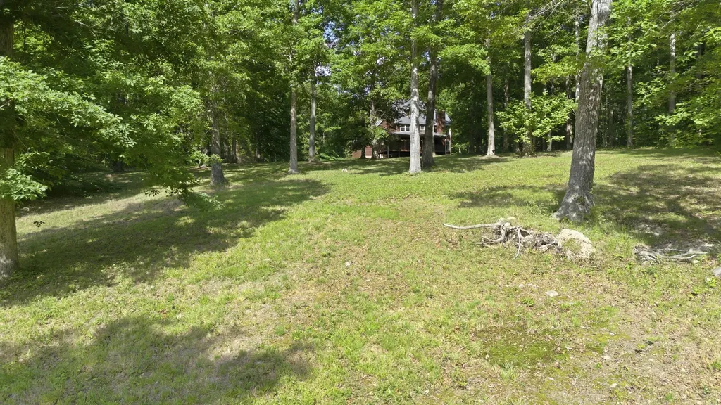 957 Ford Road White Bluff TN 37187