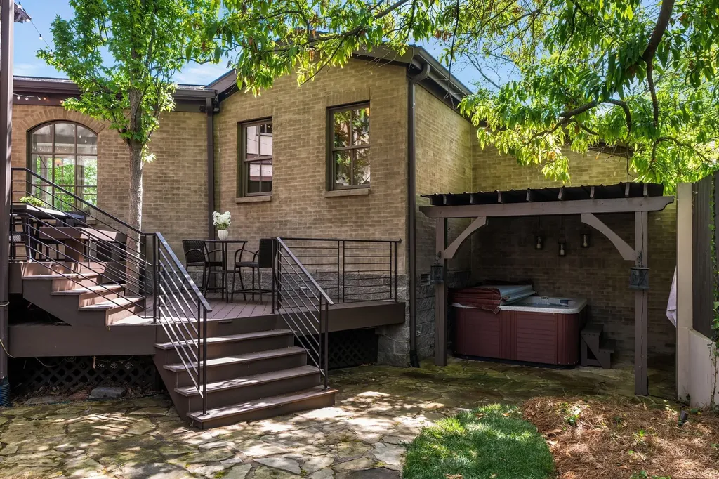 1127 Glendale Lane Nashville TN 37204
