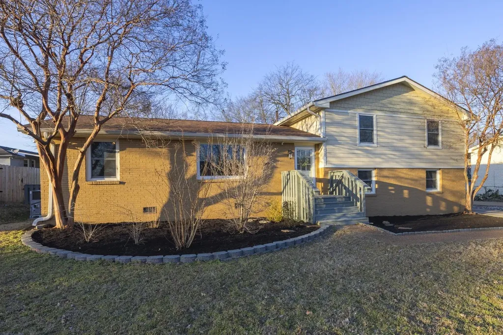 108 Connie Drive Hendersonville TN 37075