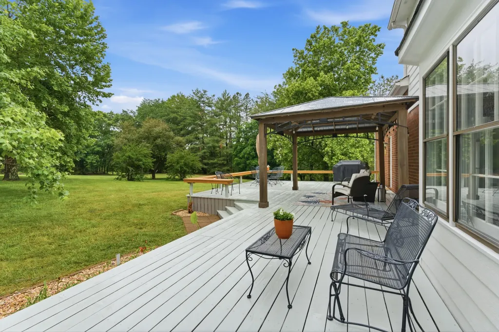 1009 Valley Forge Drive Arrington TN 37014