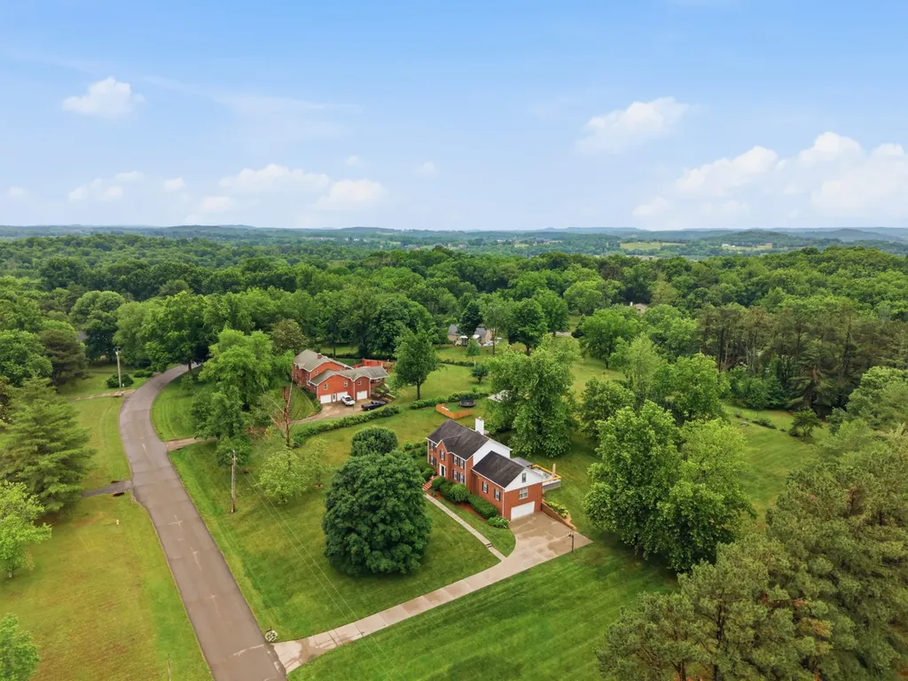 1009 Valley Forge Drive Arrington TN 37014