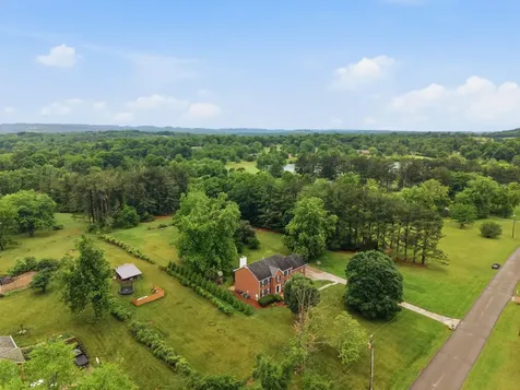 1009 Valley Forge Drive Arrington TN 37014