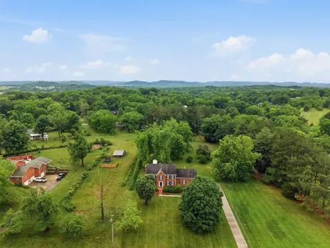 1009 Valley Forge Drive Arrington TN 37014