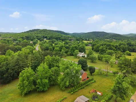 1009 Valley Forge Drive Arrington TN 37014