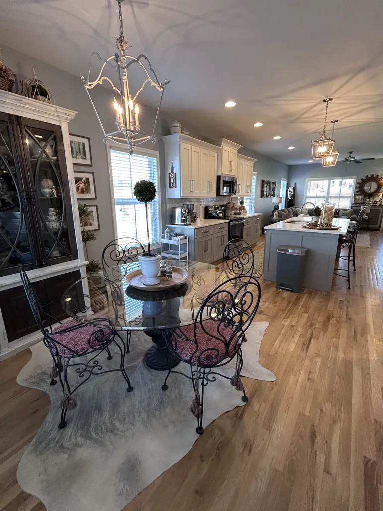 207 Walnut St, N Springfield TN 37172