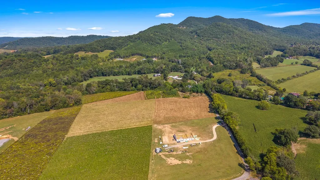 0 Tree Top Lane Tellico Plains TN 37385