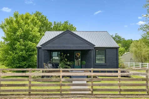 53 Re Davenport Avenue Auburntown TN 37016