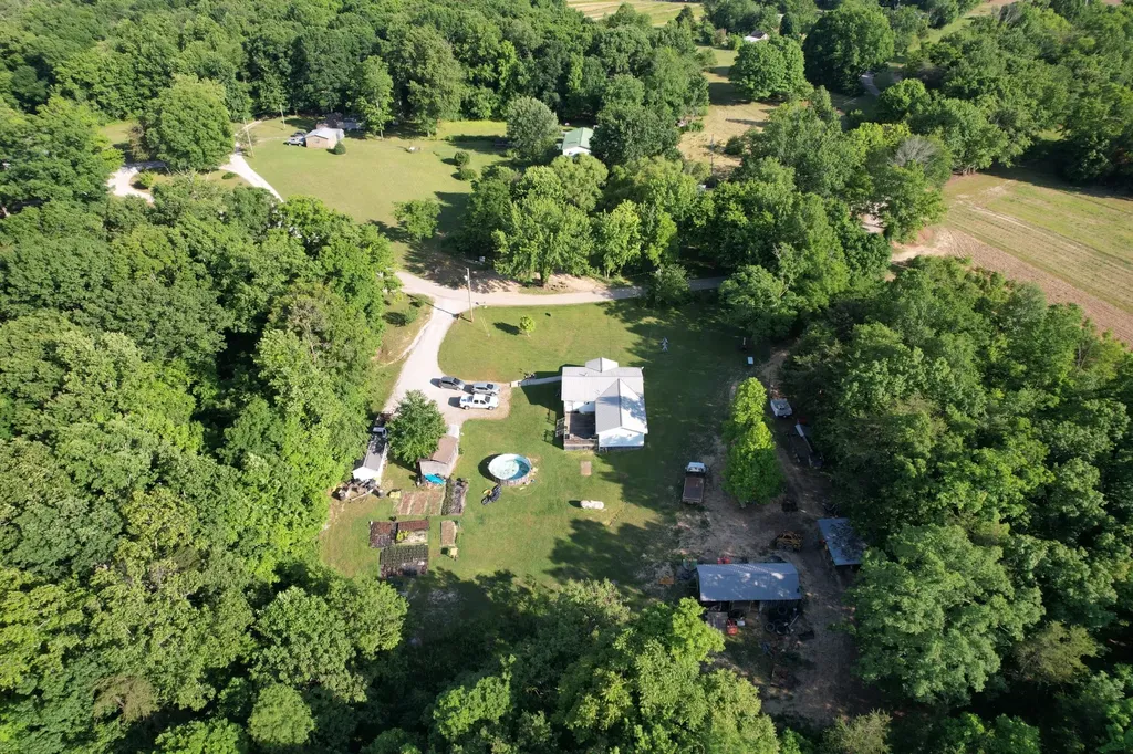 309 Blackberry Road Beersheba Springs TN 37305