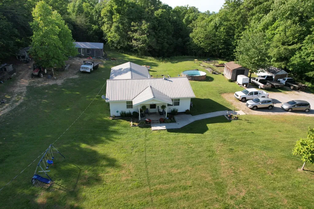 309 Blackberry Road Beersheba Springs TN 37305