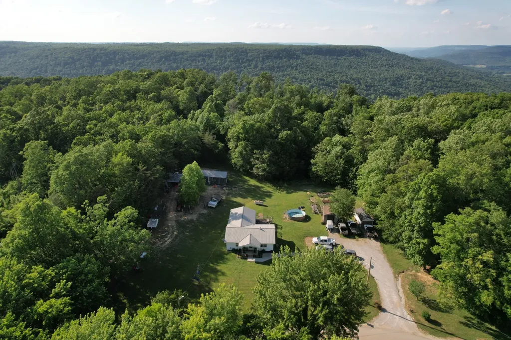 309 Blackberry Road Beersheba Springs TN 37305