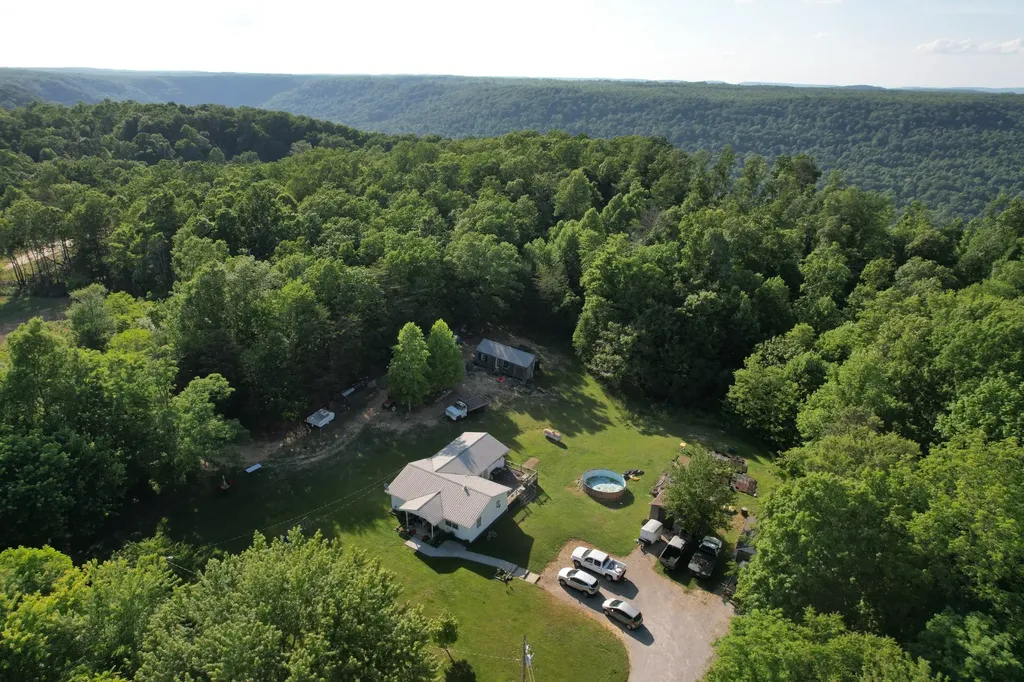 309 Blackberry Road Beersheba Springs TN 37305