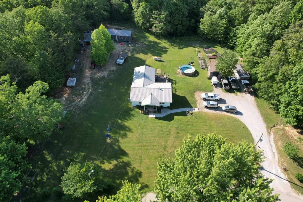 309 Blackberry Road Beersheba Springs TN 37305