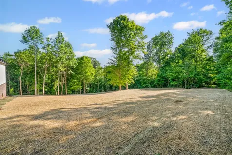2860 Highway 149 Palmyra TN 37142