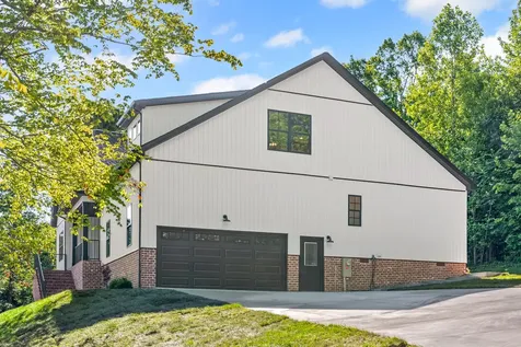 2860 Highway 149 Palmyra TN 37142