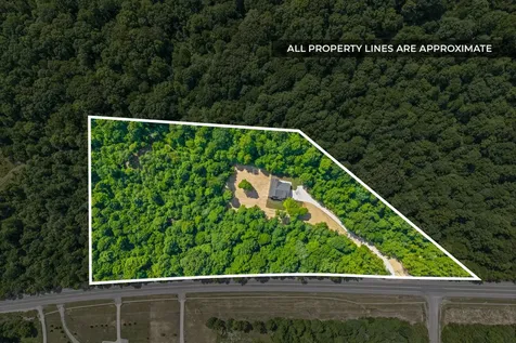 2860 Highway 149 Palmyra TN 37142