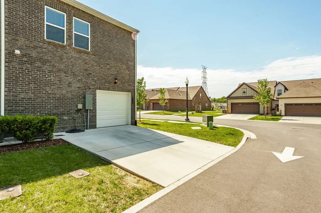 781 Coburg Street Gallatin TN 37066