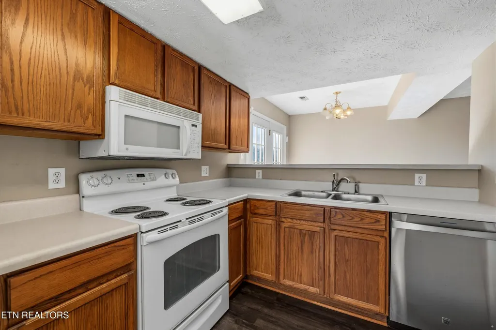 5950 Warrenpark Lane Knoxville TN 37912