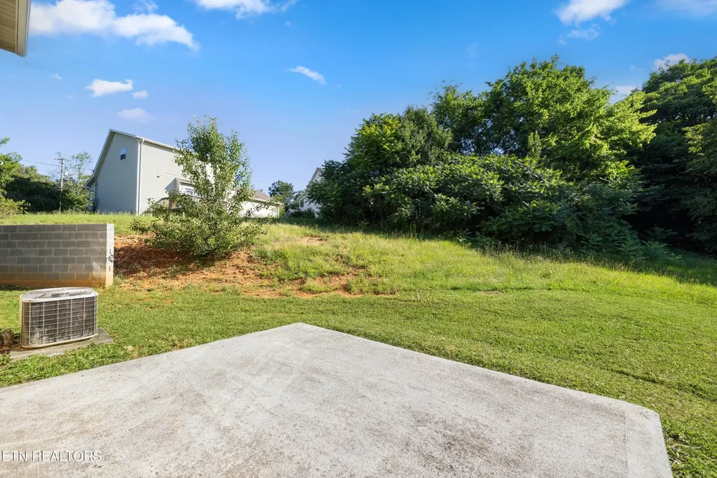 5950 Warrenpark Lane Knoxville TN 37912