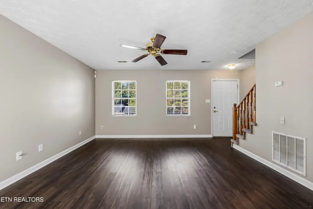 5950 Warrenpark Lane Knoxville TN 37912