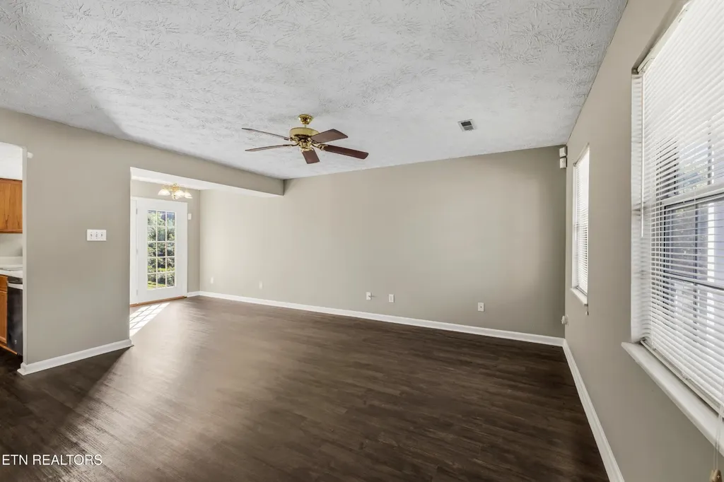 5950 Warrenpark Lane Knoxville TN 37912