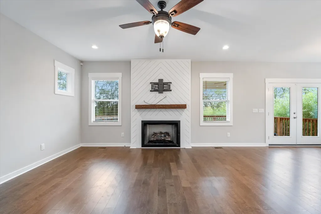 575 Green Lane Whites Creek TN 37189