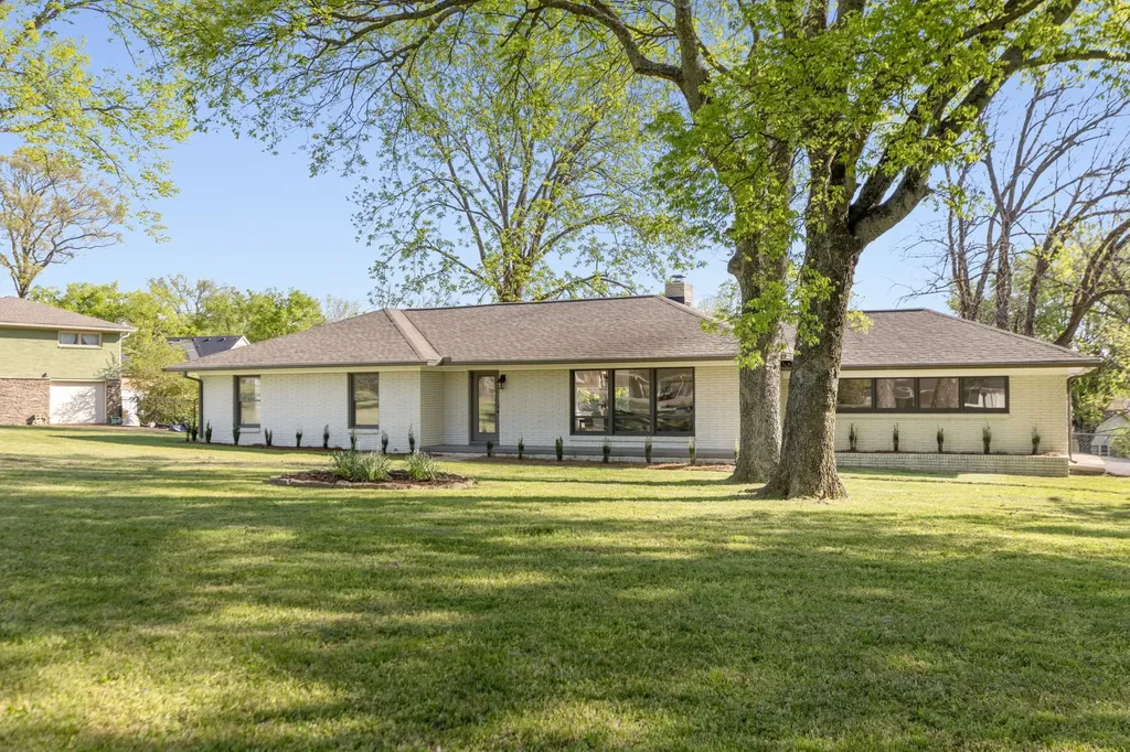 305 Shepherd Hills Drive Madison TN 37115