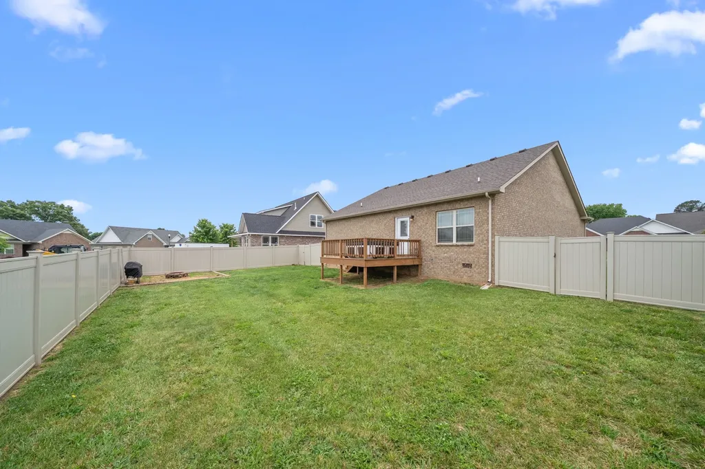 40 Daffodil Drive Tullahoma TN 37388