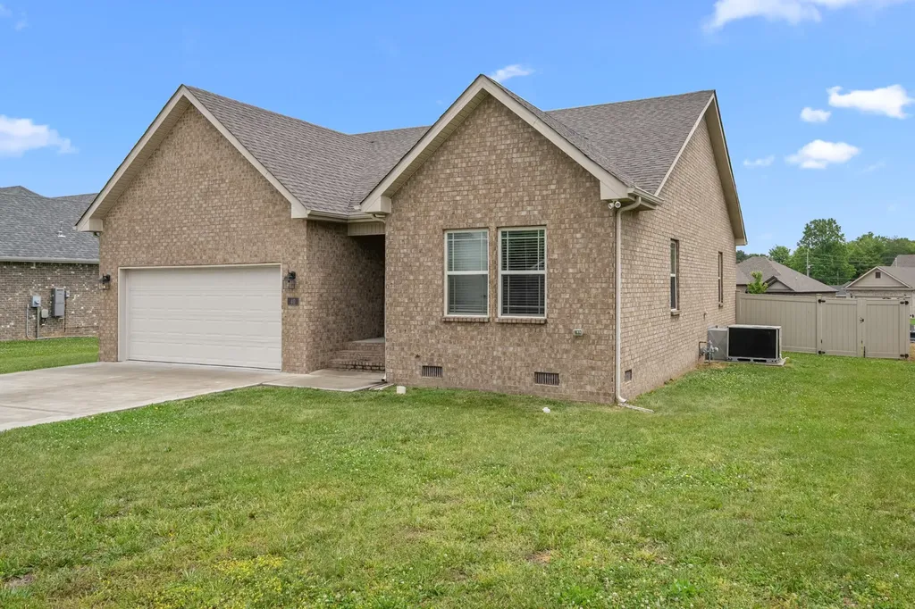 40 Daffodil Drive Tullahoma TN 37388