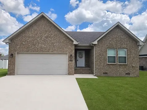 40 Daffodil Drive Tullahoma TN 37388