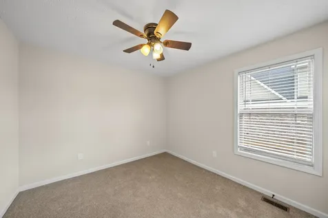 40 Daffodil Drive Tullahoma TN 37388