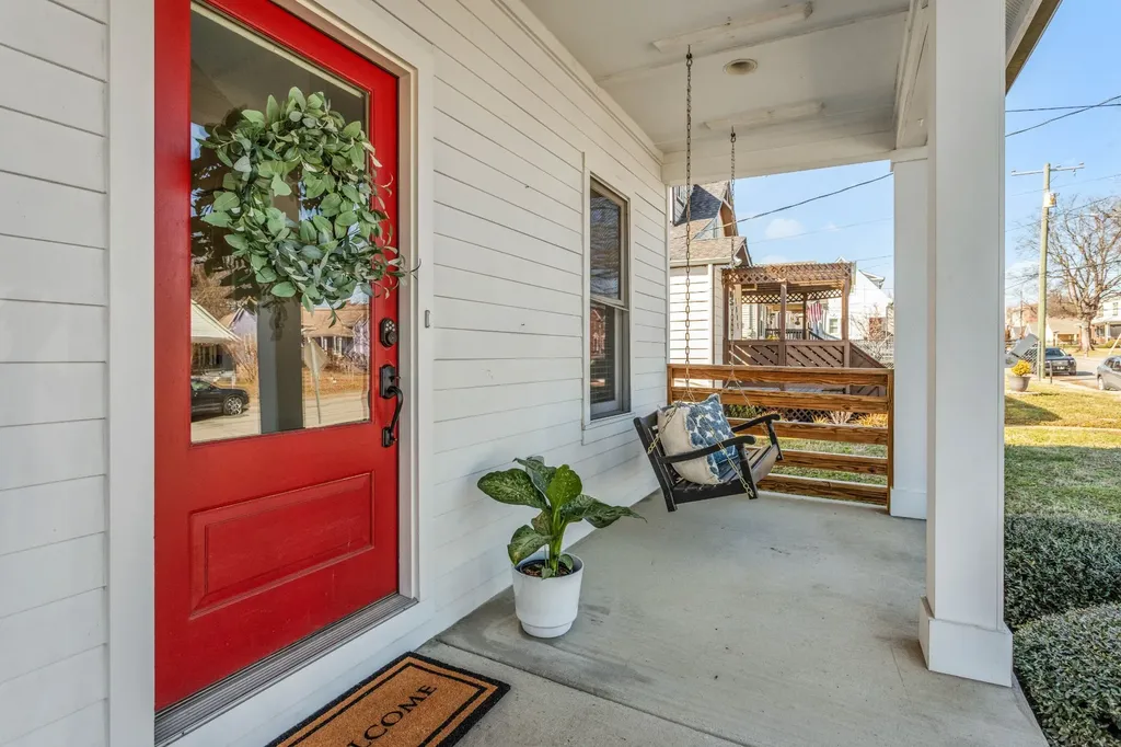 1807B 4th Ave, N Nashville TN 37208