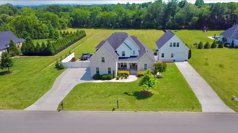 2511 Landis Court Murfreesboro TN 37128