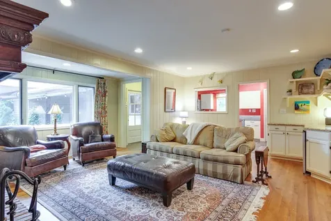 65 Laverne Lane Memphis TN 38117