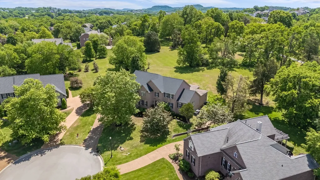 9015 Grey Pointe Court Brentwood TN 37027