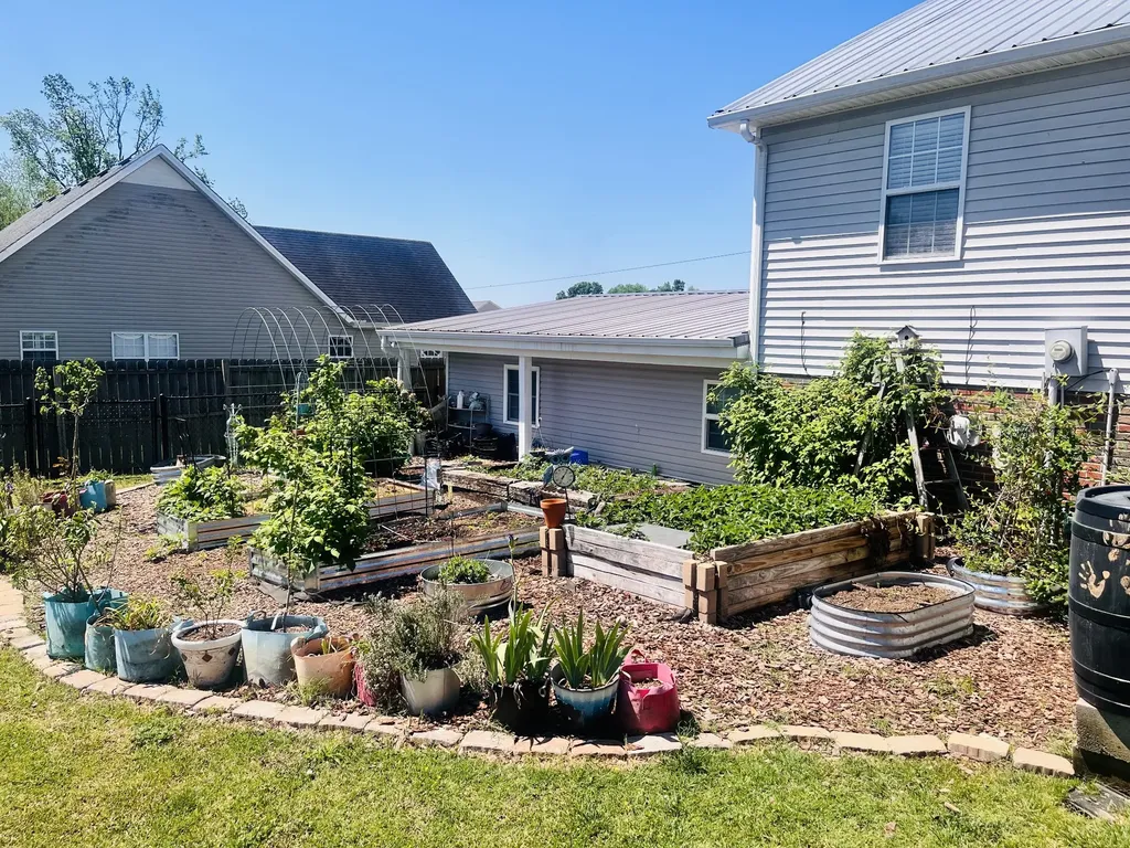 202 Allendale Boulevard Mcminnville TN 37110