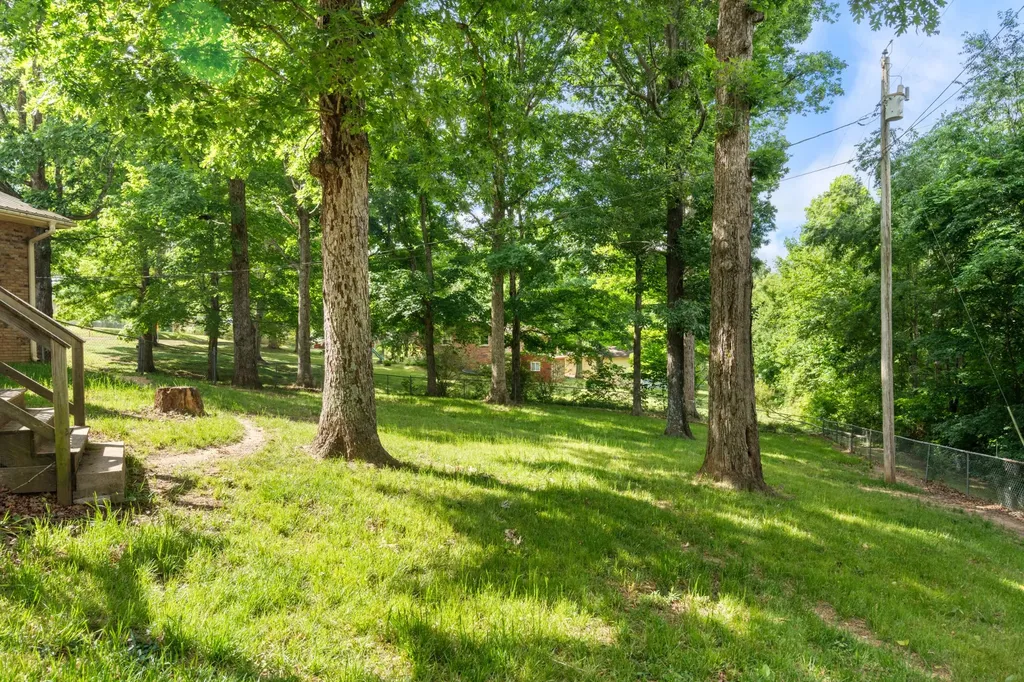 104 Southwood Drive Dickson TN 37055
