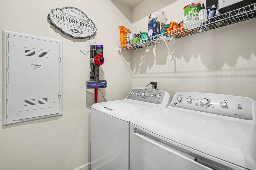 404 S Downs Circle Goodlettsville TN 37072