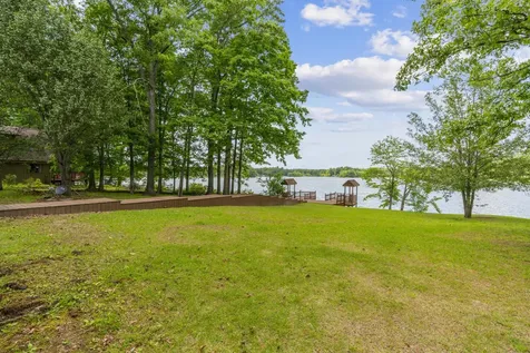 46 Lakeshore Drive Beechgrove TN 37018