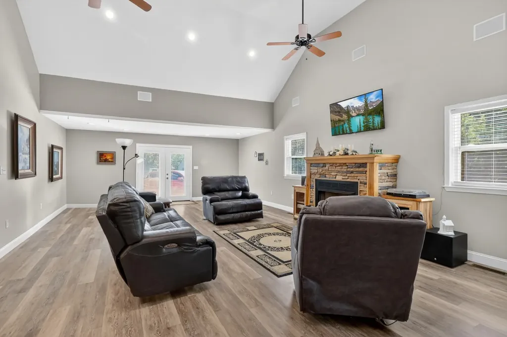 129 Oakland Drive Gallatin TN 37066