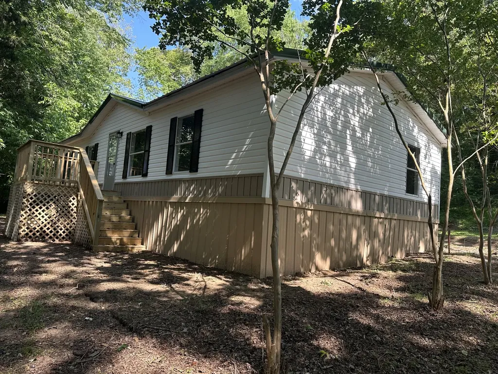60 Dawson Lane Gordonsville TN 38563