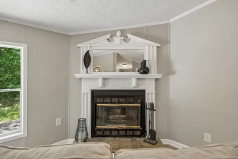 60 Dawson Lane Gordonsville TN 38563