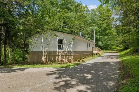 60 Dawson Lane Gordonsville TN 38563
