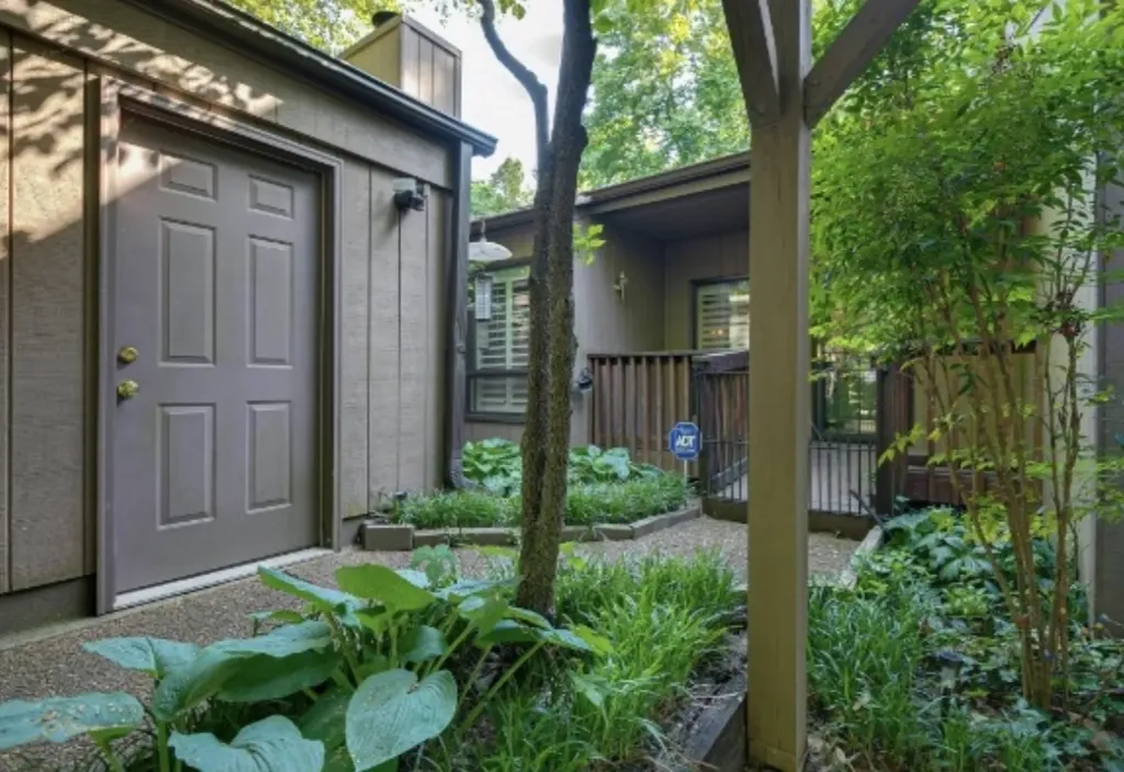 330 Chimney Hill Nashville TN 37221