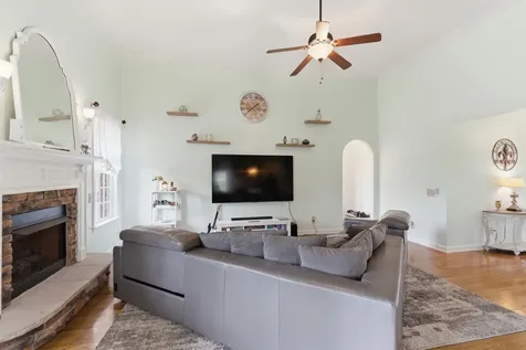 9119 Brooks Crossing Mount Juliet TN 37122